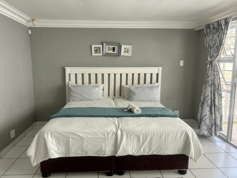 7 Bedroom Property for Sale in Quigney Eastern Cape